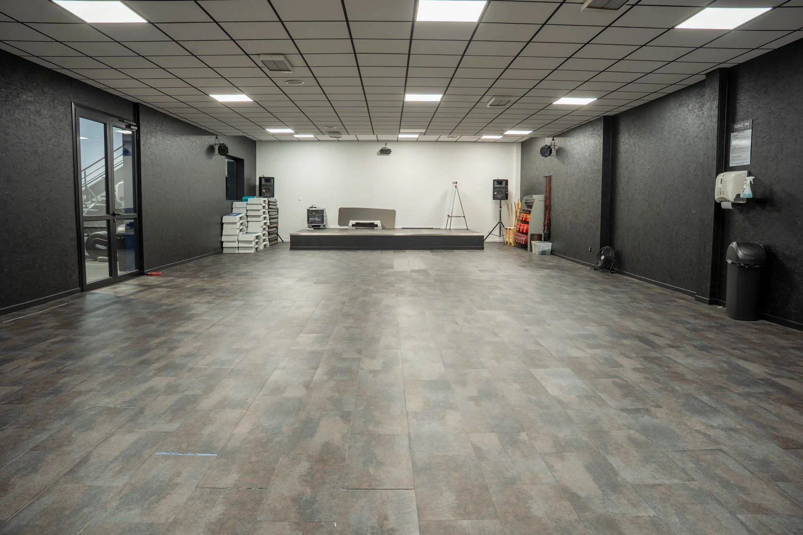 Studio de cours collectifs chez Iron Sculpt Fitness